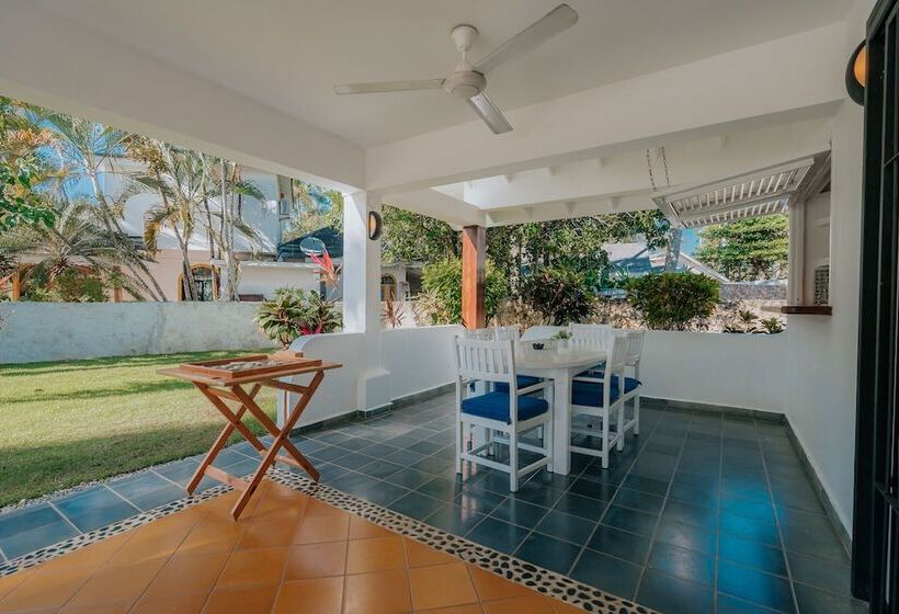 Condo Hotel Playa Las Ballenas