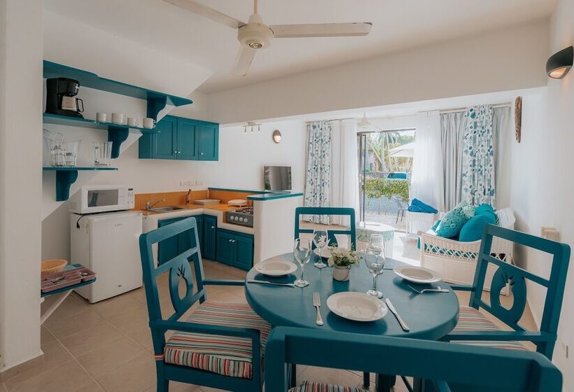 Condo Hotel Playa Las Ballenas