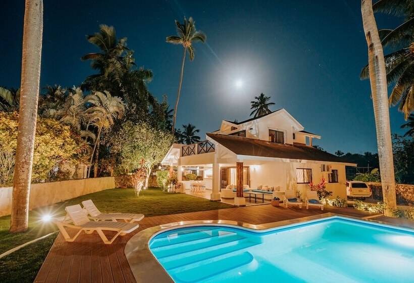 Condo Hotel Playa Las Ballenas