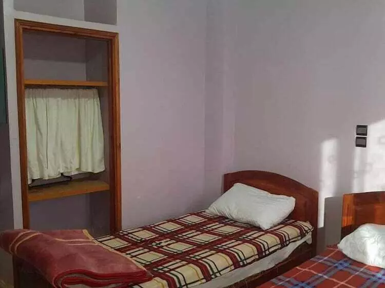 مسافرخانه Auberge Restaurant La Gazelle Du Sud