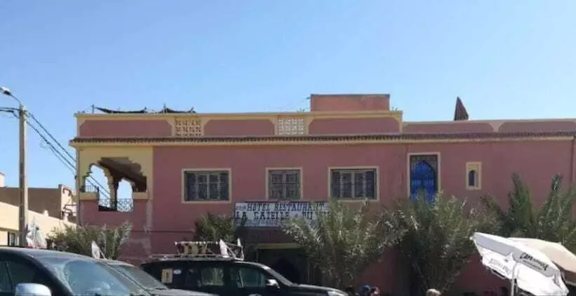 مسافرخانه Auberge Restaurant La Gazelle Du Sud