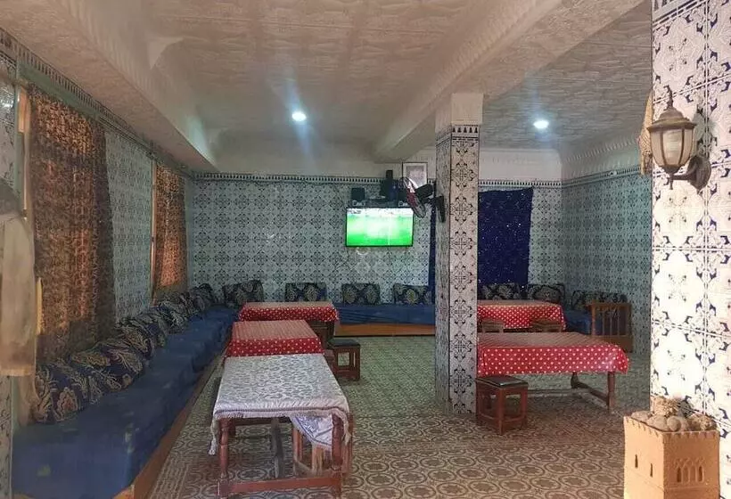 مسافرخانه Auberge Restaurant La Gazelle Du Sud