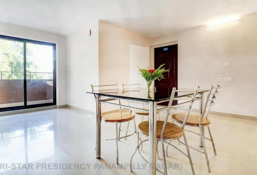 호텔 Tristar Presidency Cochin