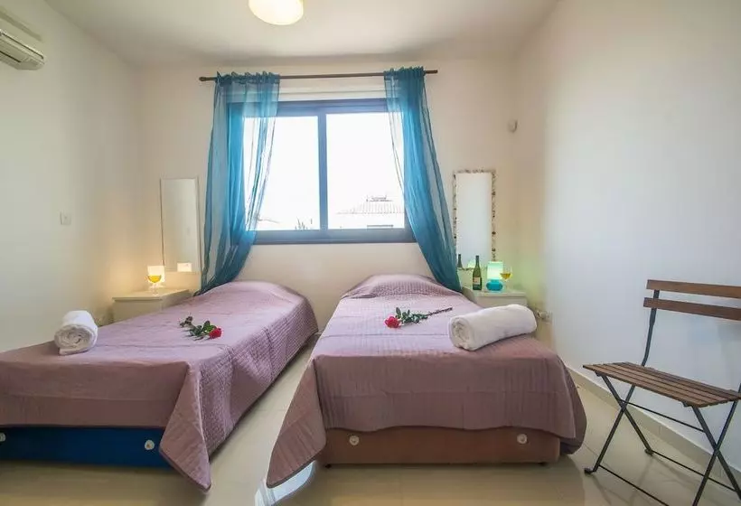 Kapparis Summer Breeze Villa