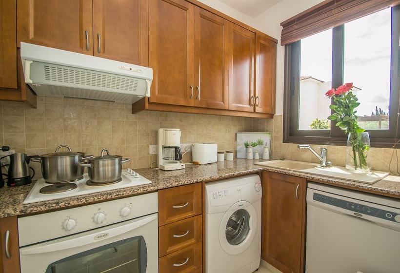 Kapparis Summer Breeze Villa