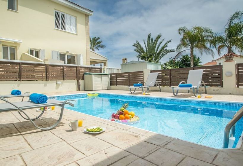 Kapparis Summer Breeze Villa