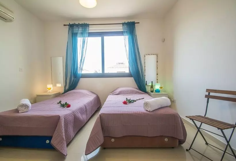 Kapparis Summer Breeze Villa