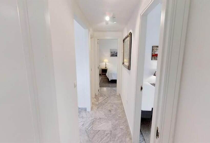 Modern Apartment Near Puerto Banus