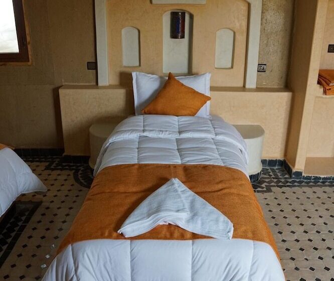 بنسيون Chez Family Bidouin Merzouga