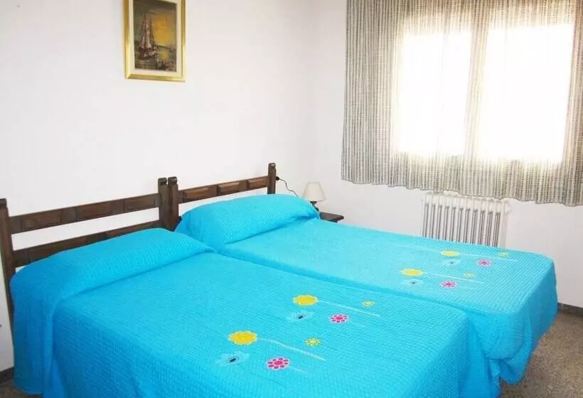 ático A Pocos Metros De La Playa.   737