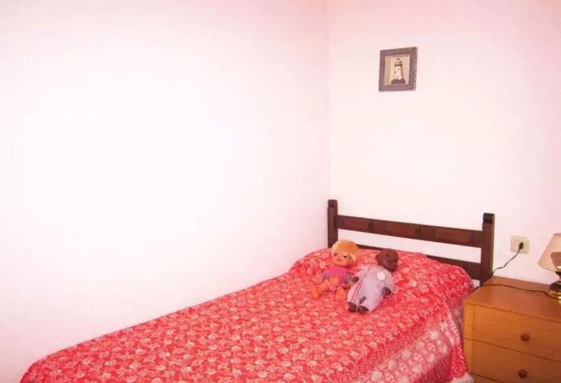 ático A Pocos Metros De La Playa.   737