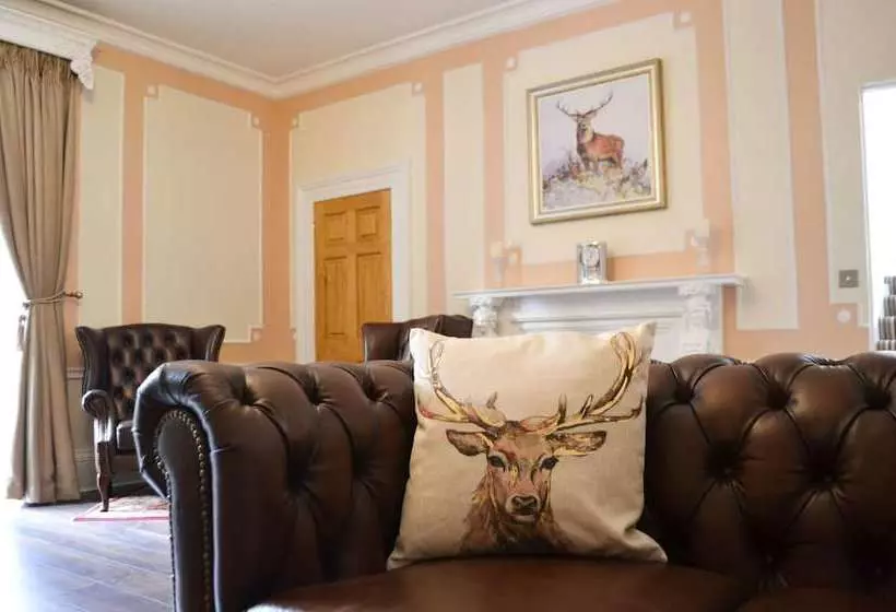 Ware House B&b