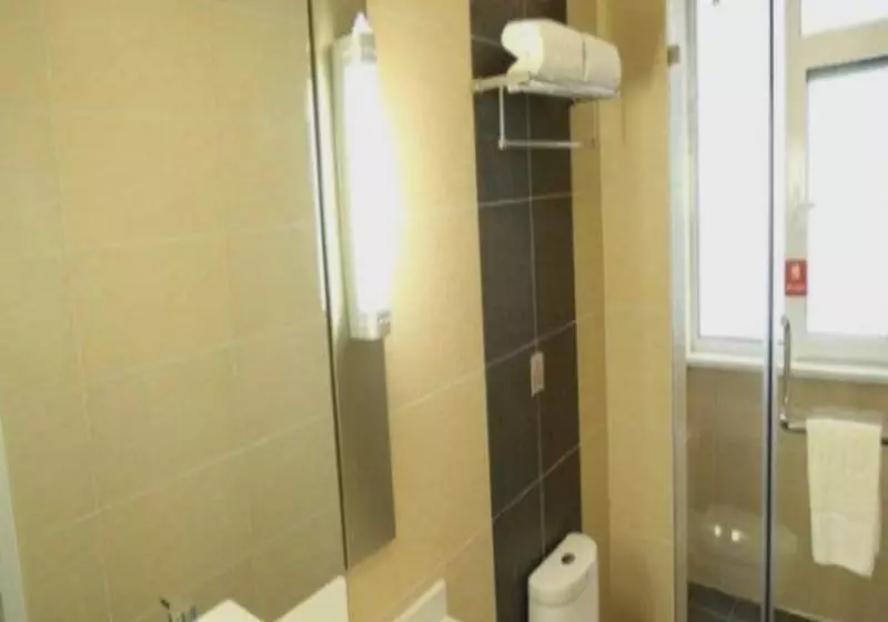 ホテル 7 Days Inn Changchun Hongqi Street Kuanping Avenue