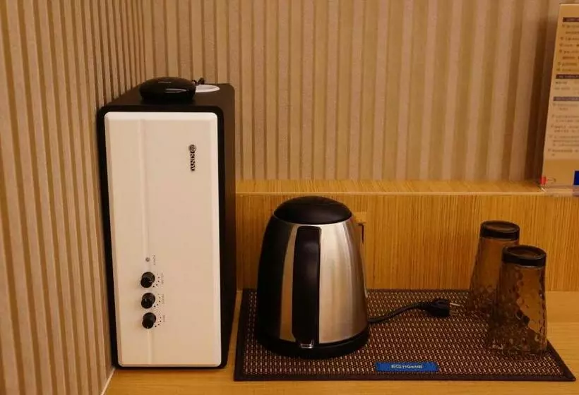هتل Eg Hostel