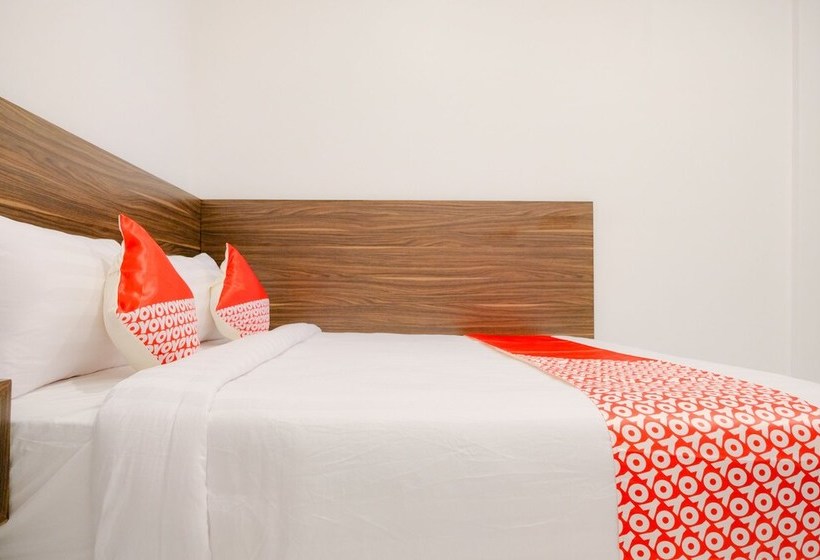 Hotel Harmoni Merak Homestay By Oyo Rooms