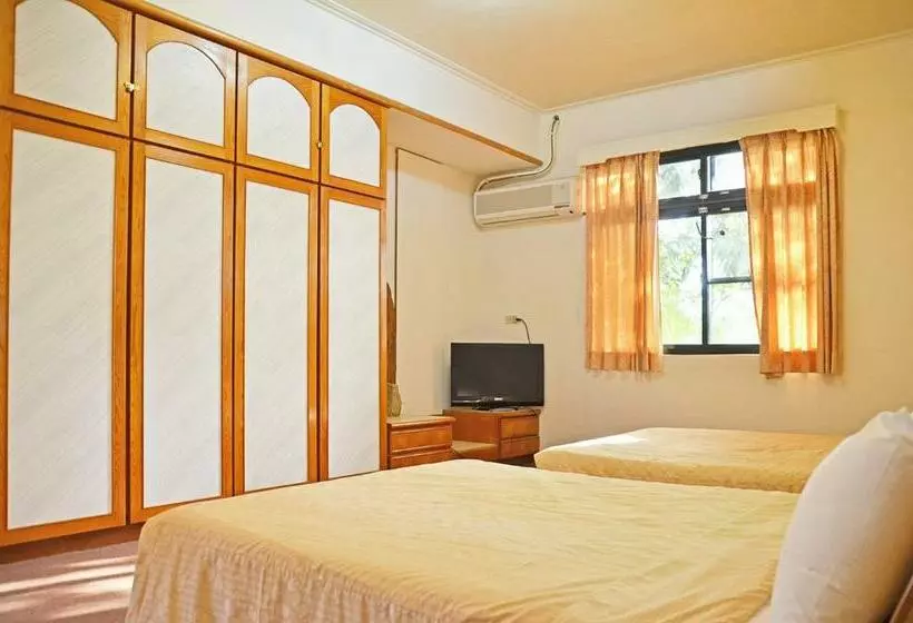 هتل Kaohsiung Meinong Rabbit Paul Homestay B&b
