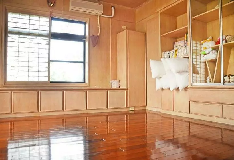 هتل Kaohsiung Meinong Rabbit Paul Homestay B&b