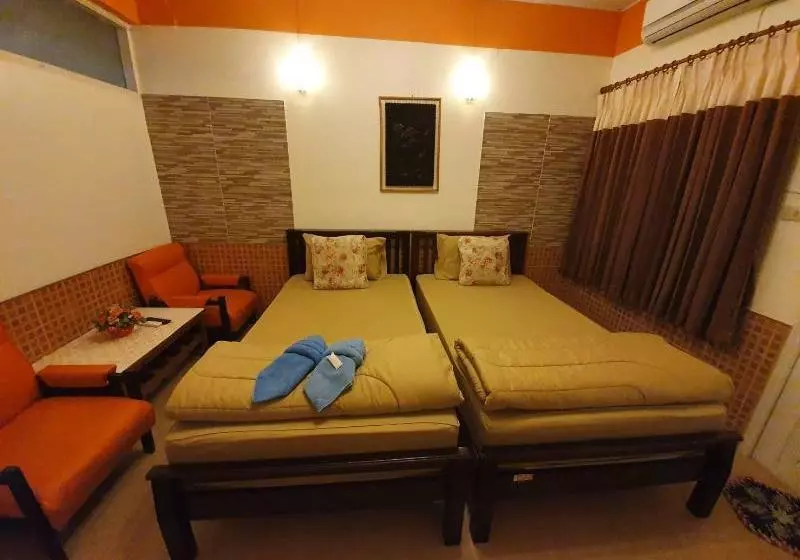 Hotelli May Apartment