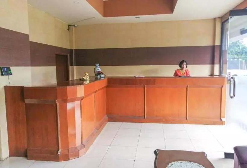 Hotelli Oyo 3290  Herlingga Jaya