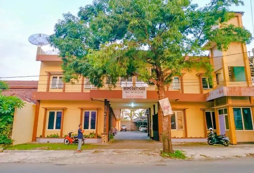ホテル Oyo 3298 Bromo Guest House Family