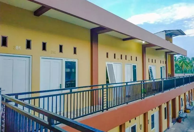 ホテル Oyo 3298 Bromo Guest House Family