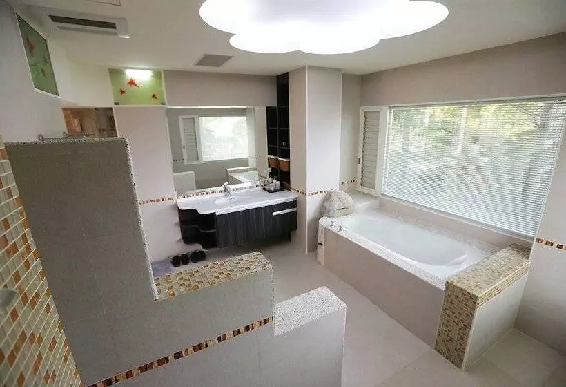 پانسیون Water Tail Homestay