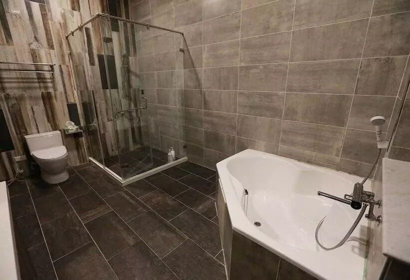 پانسیون Water Tail Homestay