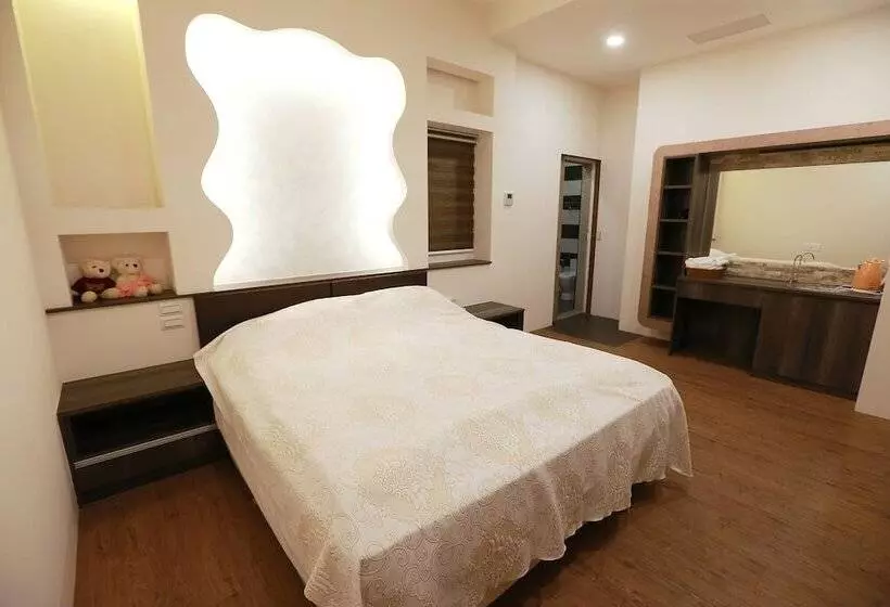 پانسیون Water Tail Homestay