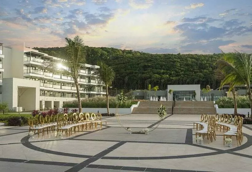 استراحتگاه Ocean Eden Bay - Adults Only - All Inclusive