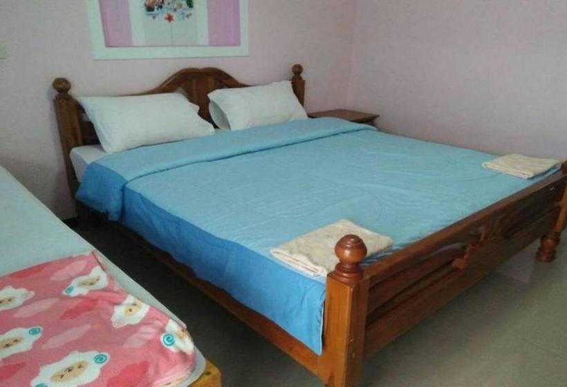 בית מלון כפרי Oyo 840 Choosri Resort