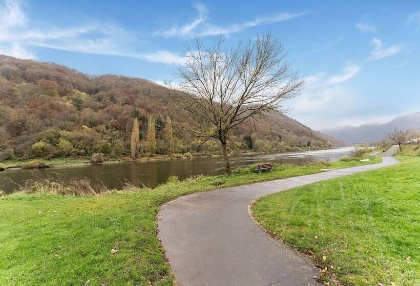 Comfortable Apartment In Ediger Eller Eifel