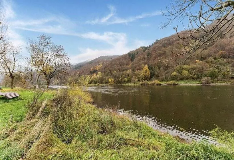 Comfortable Apartment In Ediger Eller Eifel