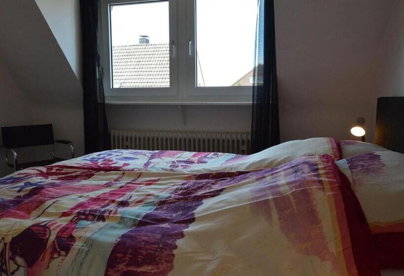 Cozy Apartment In Rees With Free Wifi