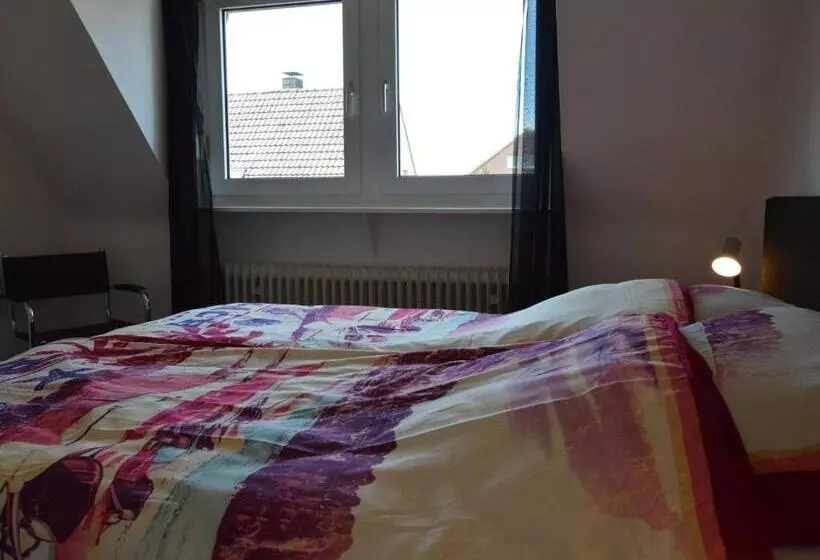 Cozy Apartment In Rees With Free Wifi