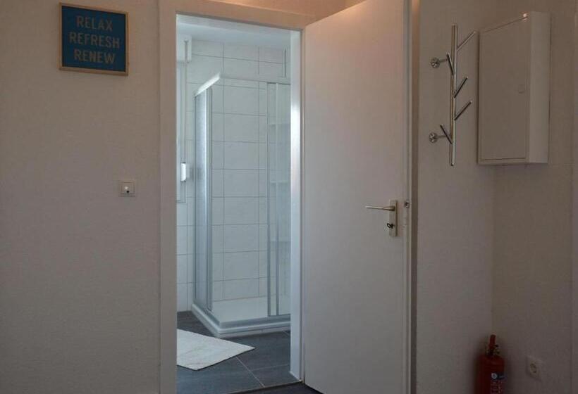 Cozy Apartment In Rees With Free Wifi