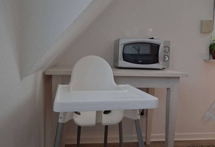 Cozy Apartment In Rees With Free Wifi