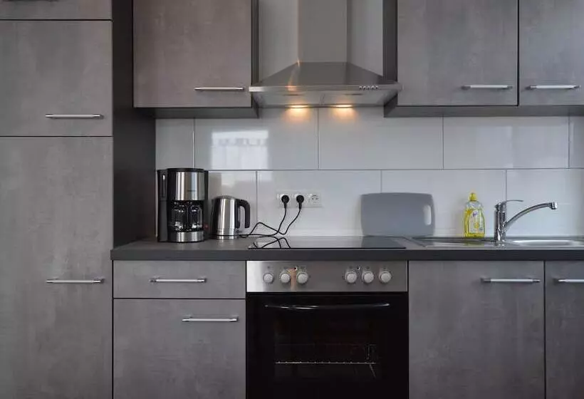 Cozy Apartment In Rees With Free Wifi