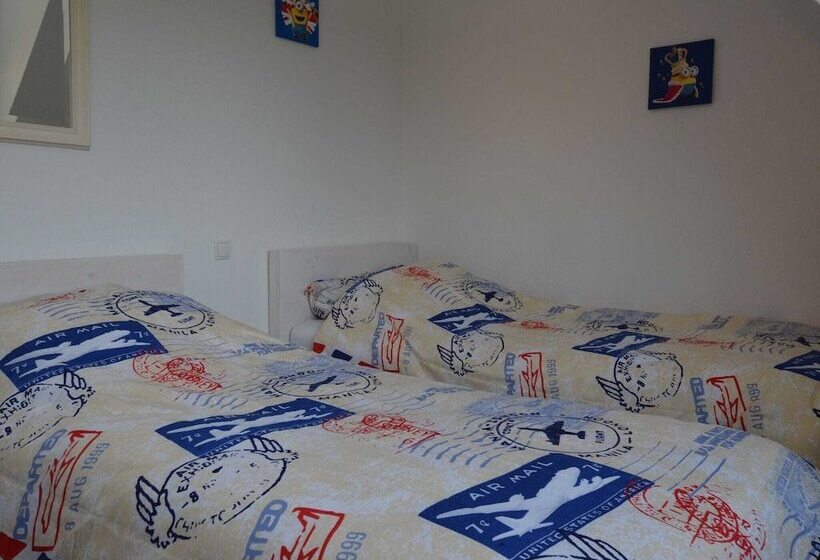 Cozy Apartment In Rees With Free Wifi