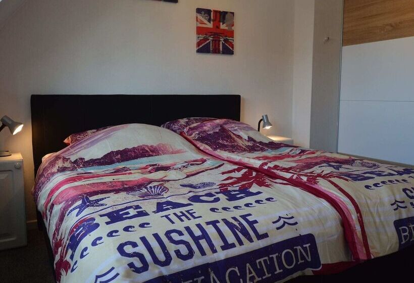 Cozy Apartment In Rees With Free Wifi