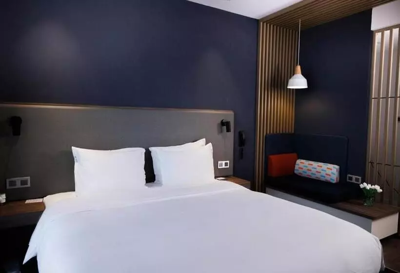 Hotelli Holiday Inn Express Pengzhou Downtown, An Ihg