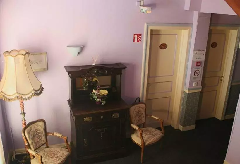 Hotelli L'hostellerie Le Turckheim Croix D'or