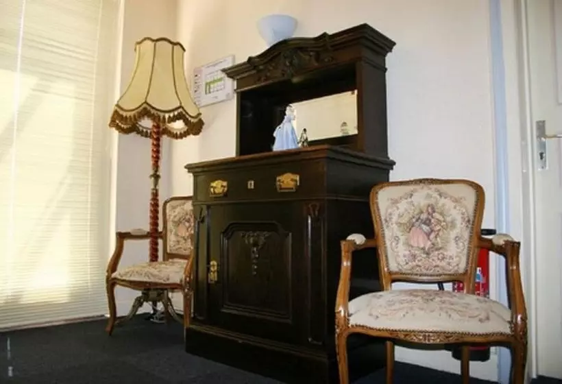 Hotelli L'hostellerie Le Turckheim Croix D'or