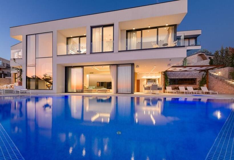 Luxury Villa Princess Of Hvar With Pool
