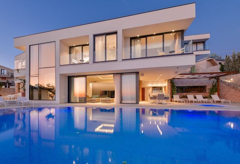 Luxury Villa Princess Of Hvar With Pool