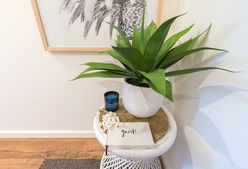 Oceanview Kiama Right In Town Opposite Beach