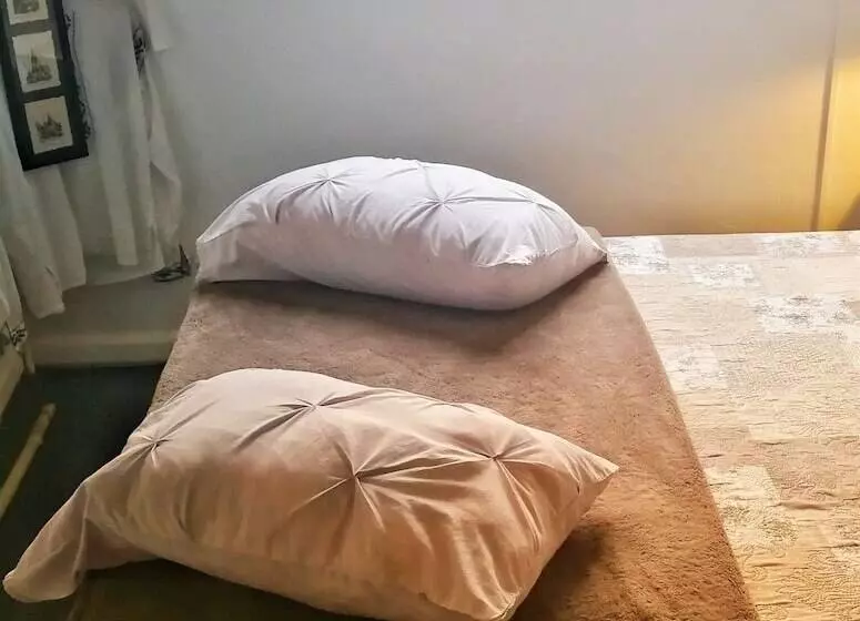 Majatalo Nids Les Peupliers Paris