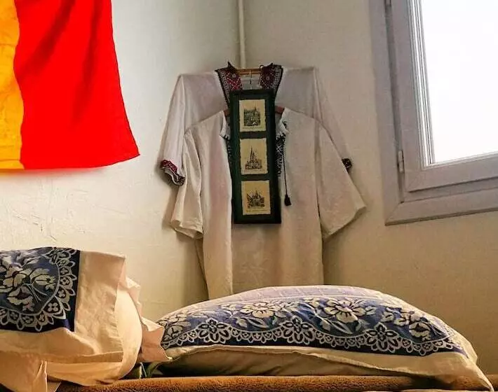 Majatalo Nids Les Peupliers Paris