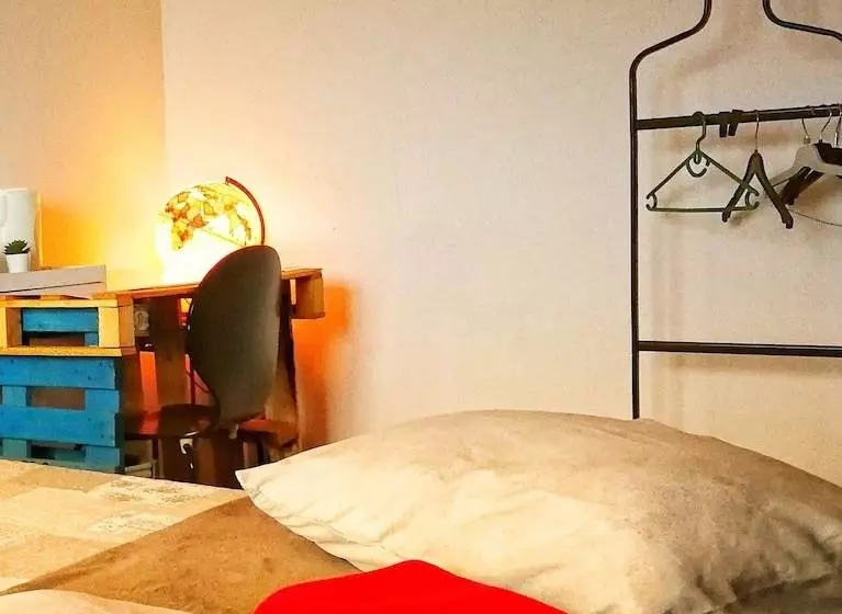 Majatalo Nids Les Peupliers Paris