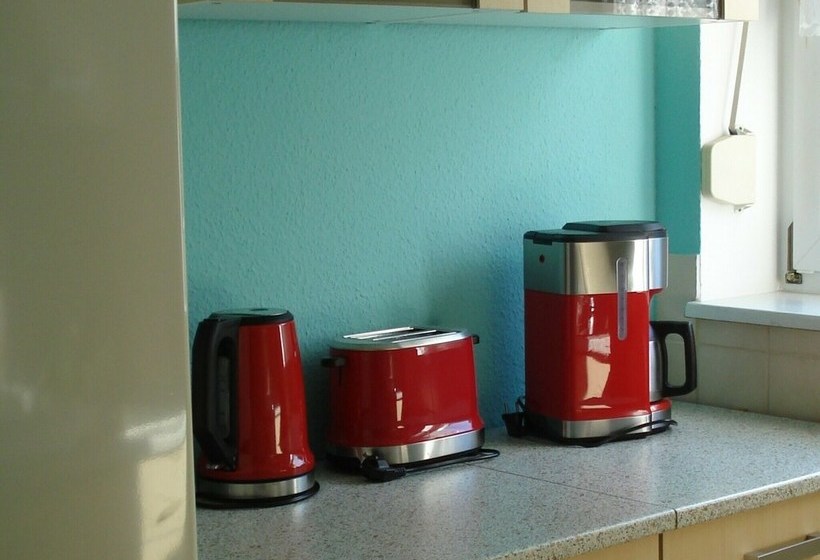 Sunny Apartment In Kühlungsborn Near Seabeach