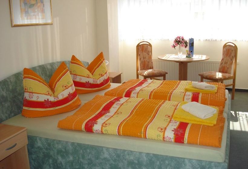 Sunny Apartment In Kühlungsborn Near Seabeach